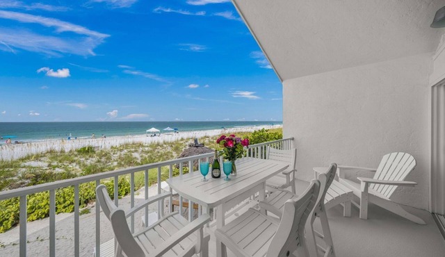 ~ BEACHFRONT PARADISE 1 ~ YES, THAT'S YOUR VIEW! ~ SPECIALS ~