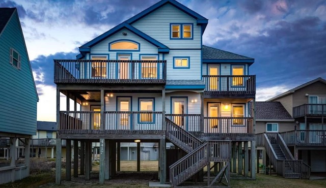 Beachfront Paradise of Texas 4br 3 1/2 baths