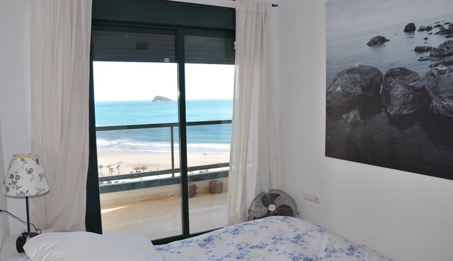 Beachfront penthouse with sea views
