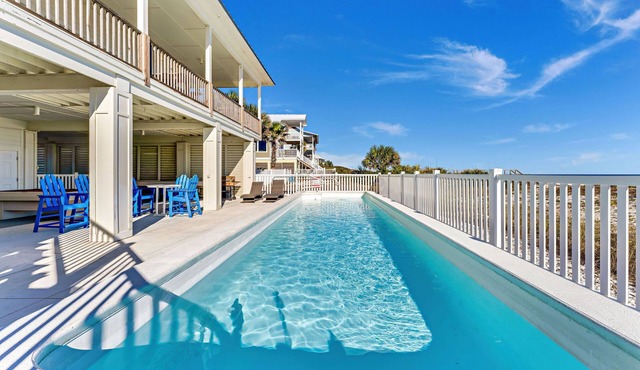 Beachfront, Private home, dog friendly, heated pool, 4 BR