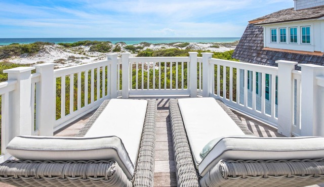 Beachfront! Private Pool! Peloton! Golf Cart!