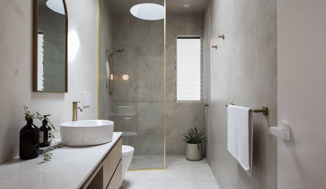 Beachfront | Scooters | Pet +Kids | Cafes & Shops