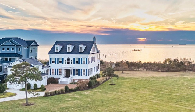 Beachfront, Steps from Backyard + Bay Creek Resort