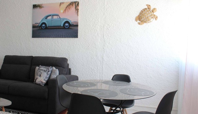 Beachfront Studio with Sea View in Port-la-Nouvelle – Sleeps 4