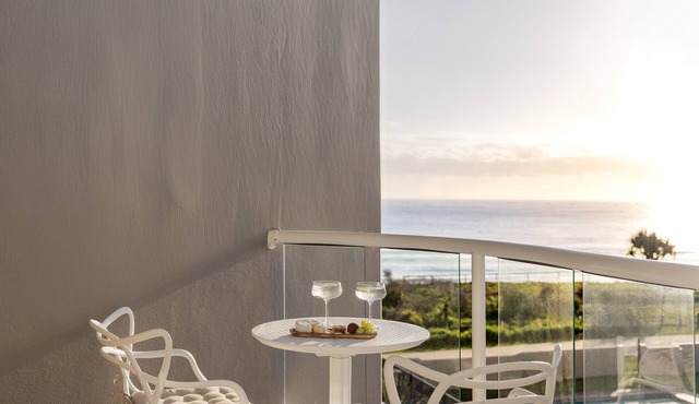 Beachfront Studio ~ Azure Beachfront Bliss