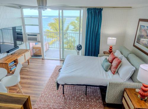 Beachfront Studio w Amazing Views