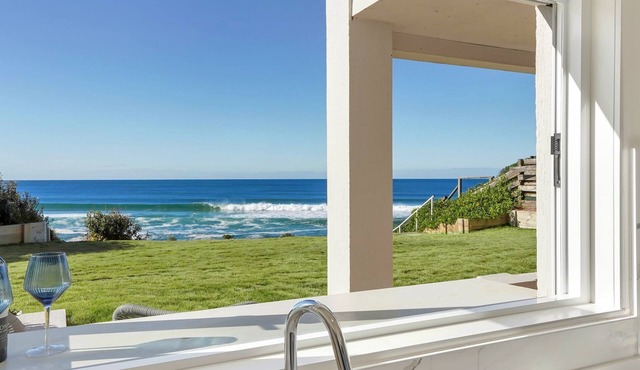 Beachfront Sunrise in Wamberal