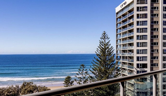 Beachfront Surfers Paradise no hidden fees