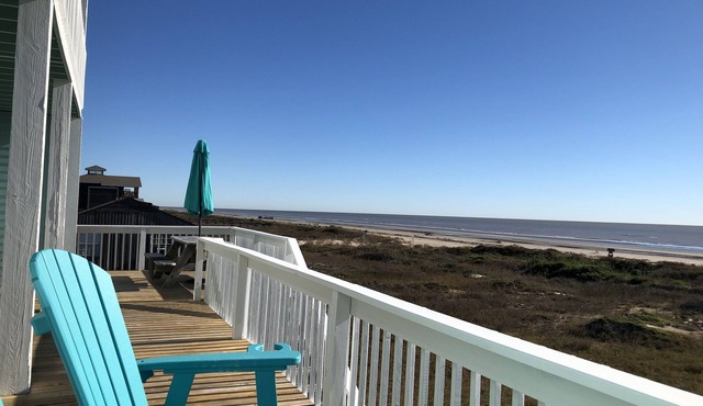 Beachfront Surfside Home Gulf Views, Wraparound Decks, King + Bunks, Sleeps 12