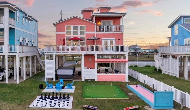 Beachfront | Swim Spa | Game Room | Sleeps 15