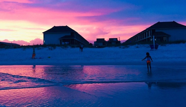 Beachfront Townhome #28 Amazing Location-Directly on the Gulf, Family Friendly!