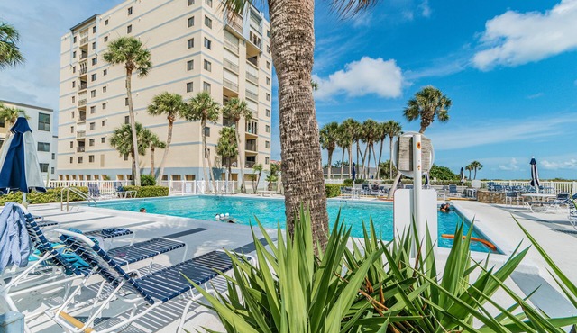 Beachfront Venice Island Condo