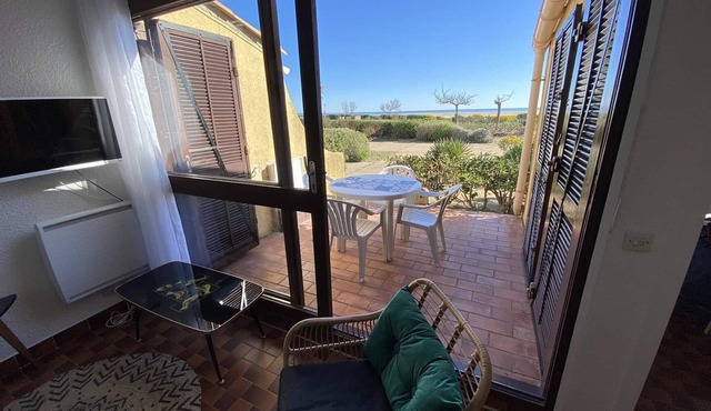 Beachfront Villa, 2 Rooms, 4 Guests - Port Leucate