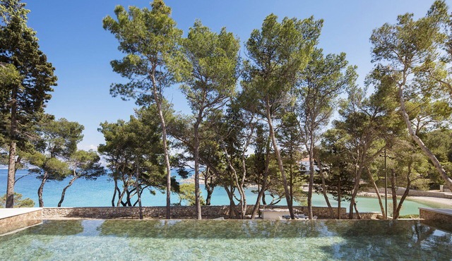 Beachfront Villa Brac Enigma with Pool