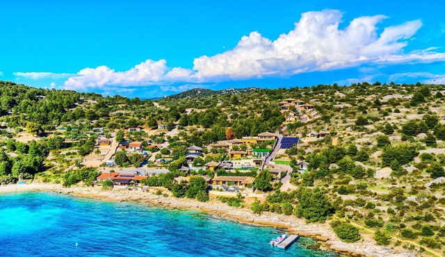 Beachfront Villa New Horizons III