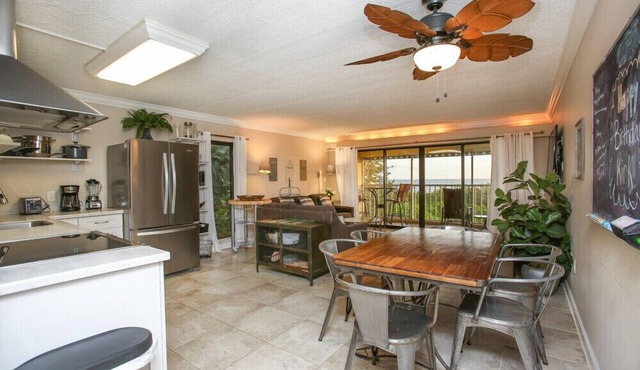 Beachfront Villa on Serene Gulf of Mexico