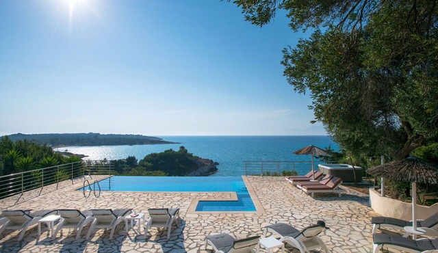 Beachfront Villa Seasun - Luxury Villa by the Sea in Corfu, Greece