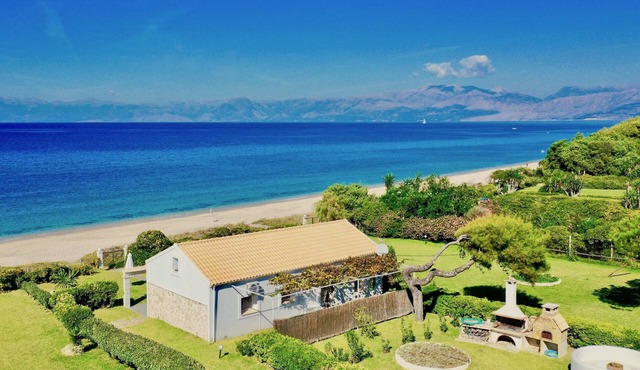 Beachfront Villa Stato Da Mar Grande