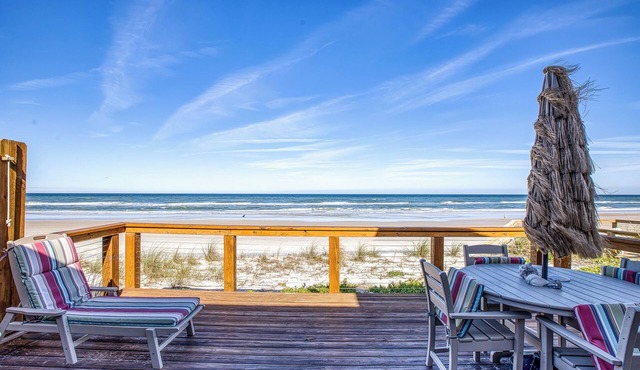 Beachfront with large deck! Pool! Sea Dunes Sailfish A2