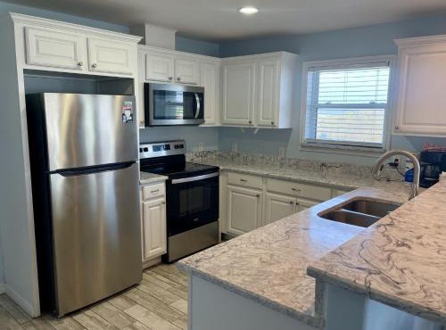 Beachgate Condo Suites and Hotel 511 condo