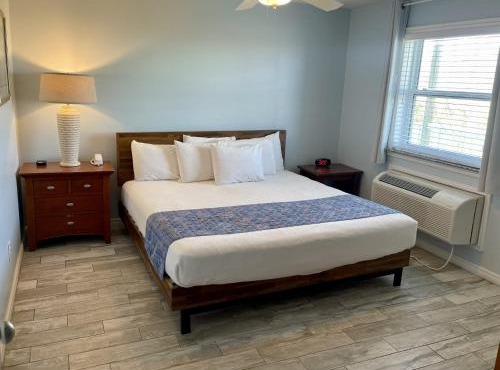 Beachgate Condo Suites and Hotel 512a condo