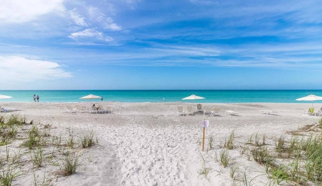 Beachplace 11-305 (3BR) by FGC
