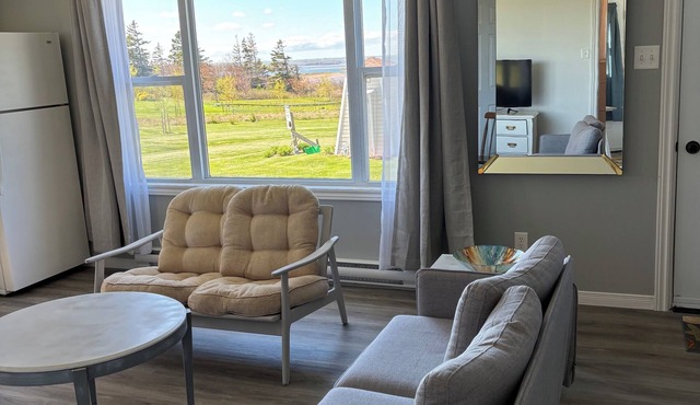 Beachpoint Retreat guest Cottage