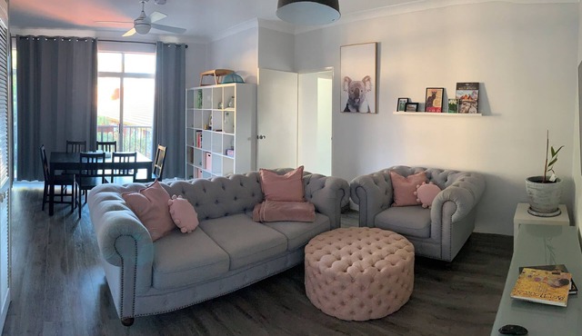 Beachside apartment 15 minutes from the airport