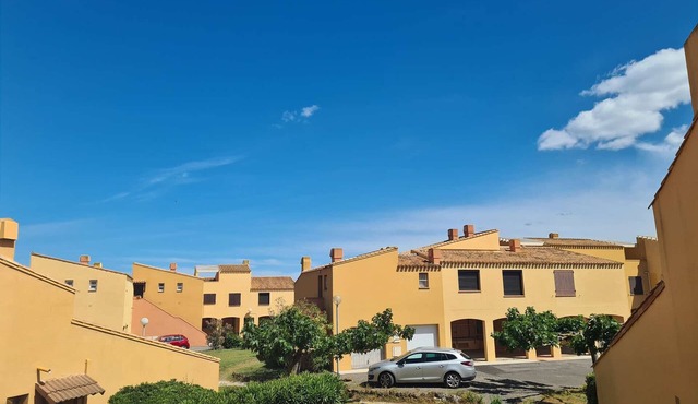 Beachside Apartment with Parking, Steps from La Roquille Beach and Port