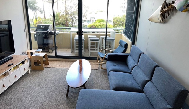 Beachside Bliss just a sand castle from everything, 2BR, 2BA Apartment, sleeps 6