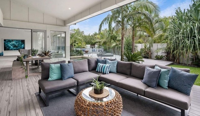 'Beachside Bliss' - Luxury Family Oasis!