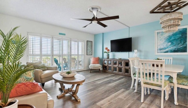 Beachside Bliss: 2-Bedroom Apartment Near the Ocean