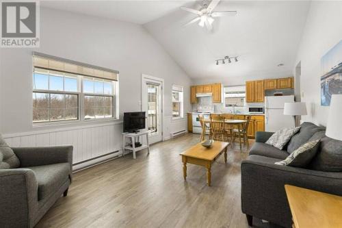 Beachside Cottage w/beach access - Aboiteau Beach