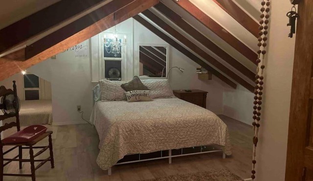 Beachside Craftsman Cottage