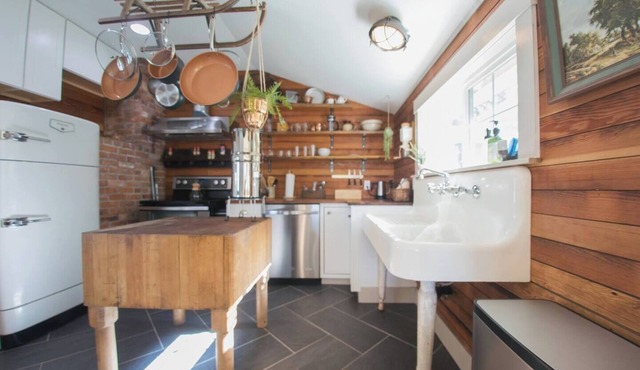 Beachside Escape w/Kayaks | Access to Seattle