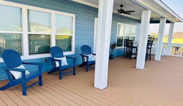 Beachside Getaway with Hot tub!