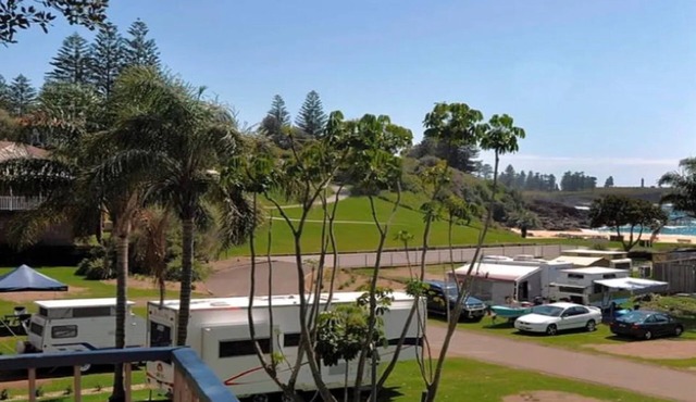 Beachside Getaway - 150 metres to beach