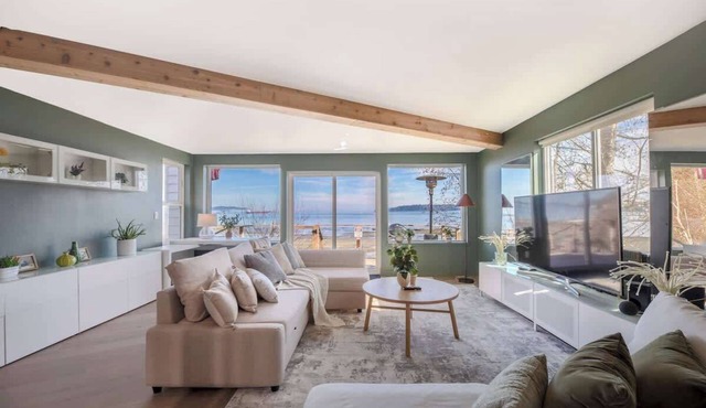 Beachside Haven | 2b 2.5b | Tranquil Retreat