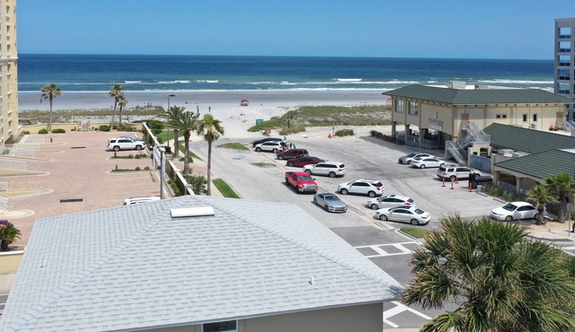Beachside House with 2 Floors