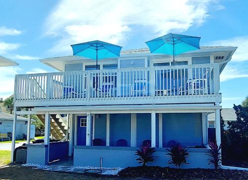 Beachside Home, Heated Pool, Steps 2 beach, Meticulous, 5-star Rated