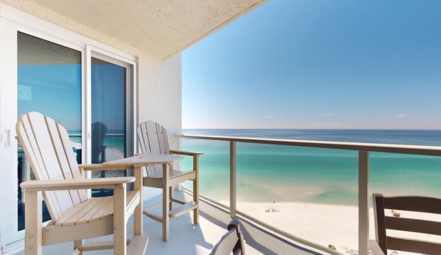 Beachside II 4329: 'Sandy Bottoms' ~ perfect for families, pool included!