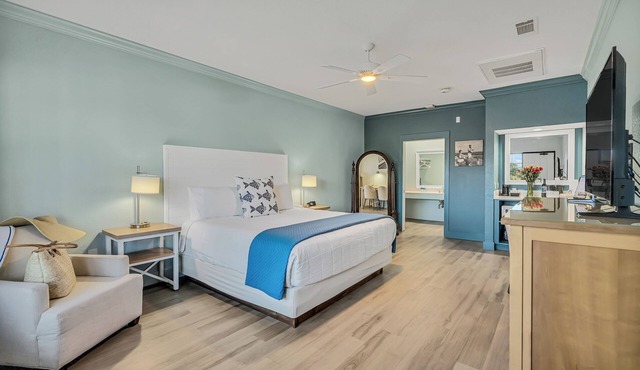 Beachside Inn/Dog Friendly Hotel/1 King Bed