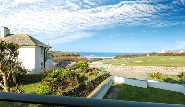 Beachside luxury apartment with sea view balcony and parking