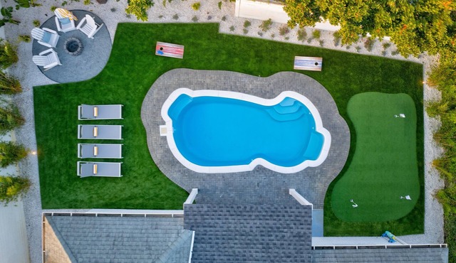 Beachside Oasis: Heated Pool + Game Room Fun