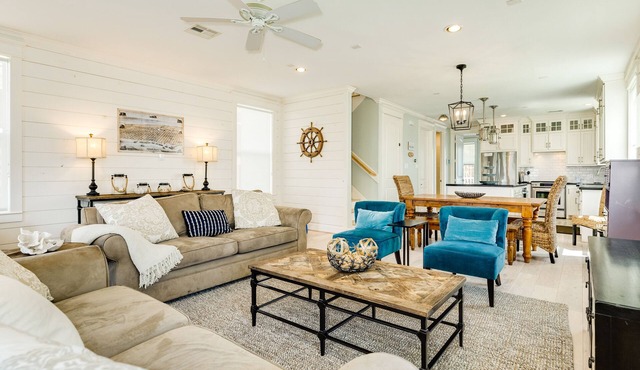 Beachside Village Home w/4 Covered Decks, Loft, Gulf Views, Equipped Kitchen