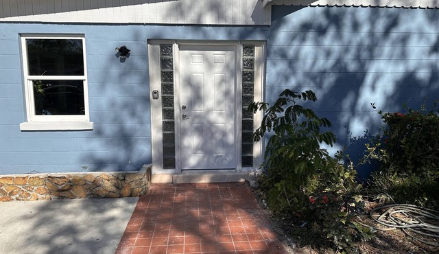 Beachtown home, near Jackie Robinson baseball Camp,hot tub, gameroom,more Pet ok