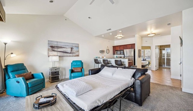 Beachview Twin #1 at Delton Grand (428)