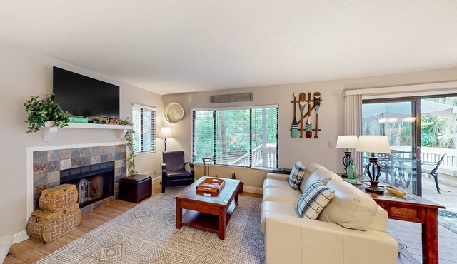 Beachwalk at Shipyard | Pool, Golf & Tennis Center | Stroll 5 Minutes to Sand