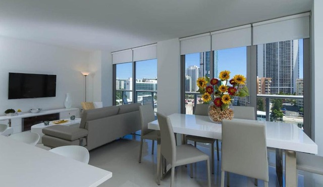 Beachwalk Resort - Luxurious & Spacious 3/3 Condo