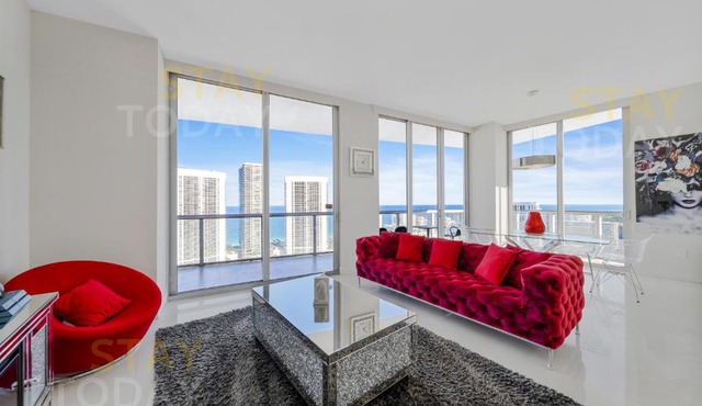 BeachWalk Resort PH - DREAM-SKY MANSION 3DBR and 3BA LUXURY PENTHOUSE